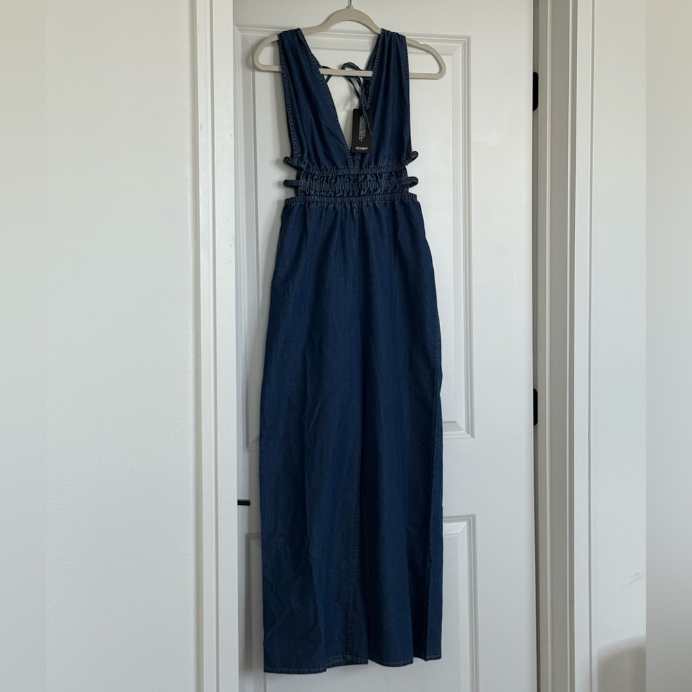 Boho Denim Wide-Leg Jumpsuit – Open Back, Plunge Neck, Smocked Waist